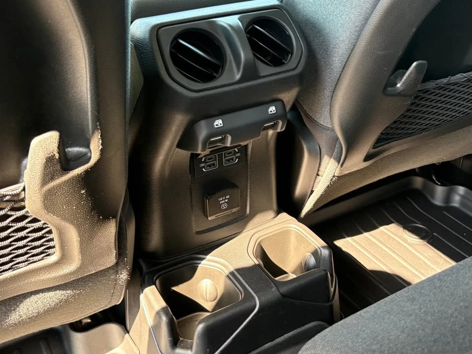 2024 Jeep JT Gladiator - Image 17 of 20