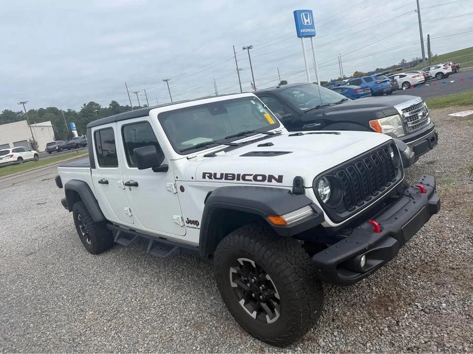 2024 Jeep JT Gladiator - Image 3 of 13