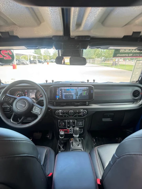 2024 Jeep JT Gladiator - Image 10 of 18
