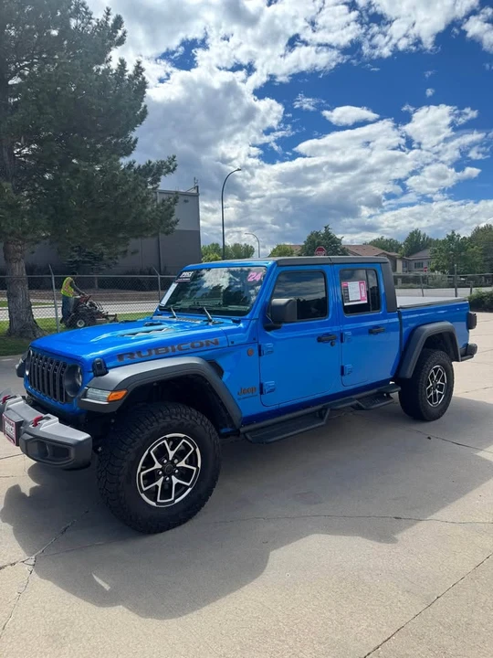 2024 Jeep JT Gladiator - Image 2 of 18
