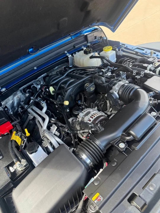 2024 Jeep JT Gladiator - Image 17 of 18