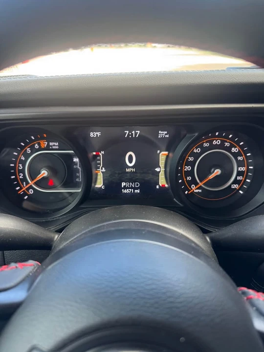 2024 Jeep JT Gladiator - Image 13 of 18