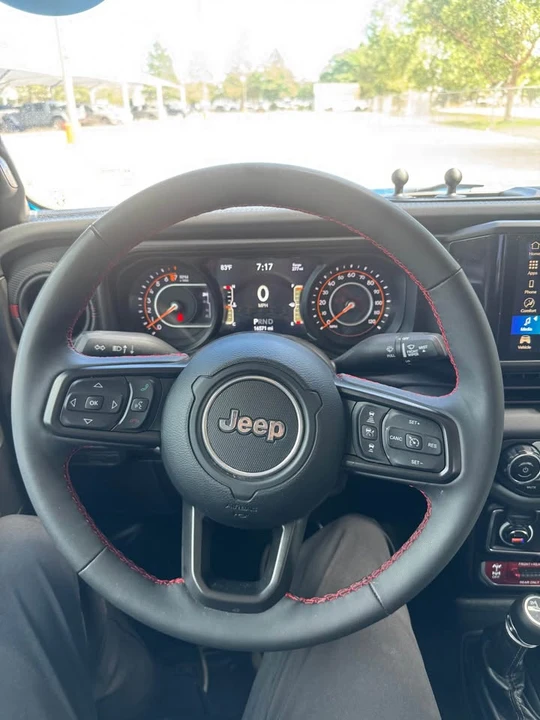 2024 Jeep JT Gladiator - Image 12 of 18