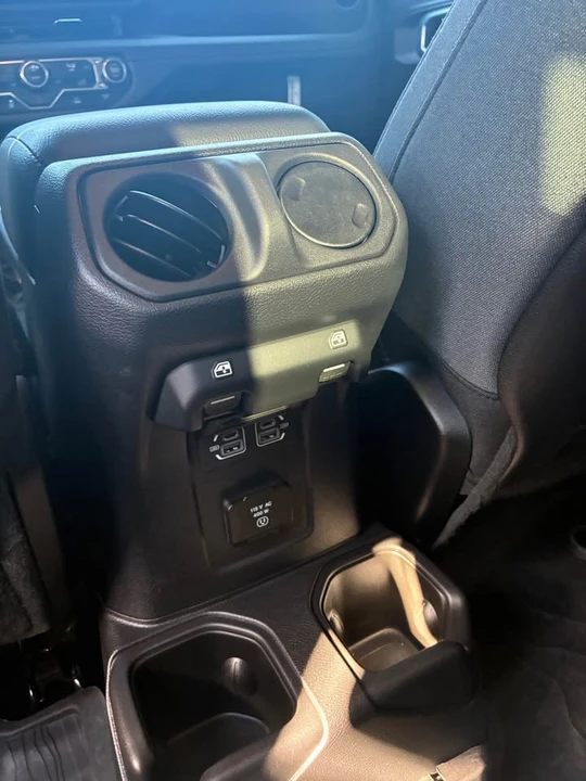2024 Jeep JT Gladiator - Image 12 of 12