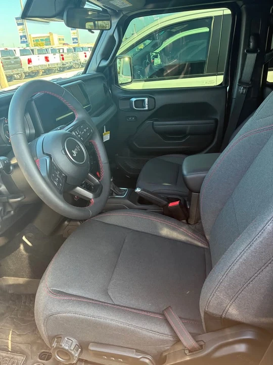 2024 Jeep JT Gladiator - Image 5 of 12