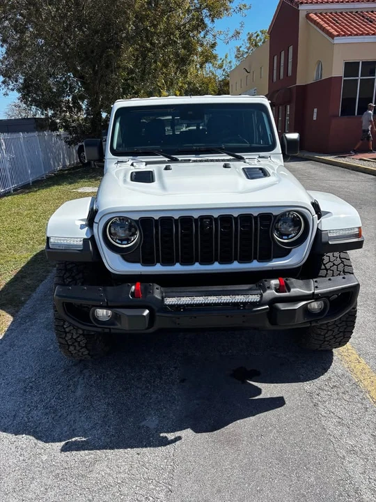 2024 Jeep JT Gladiator - Image 6 of 8