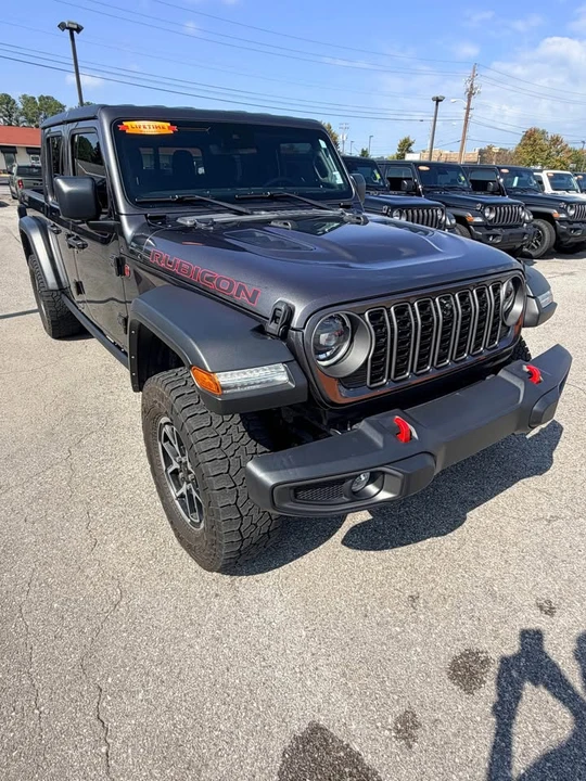 2024 Jeep JT Gladiator - Image 10 of 10