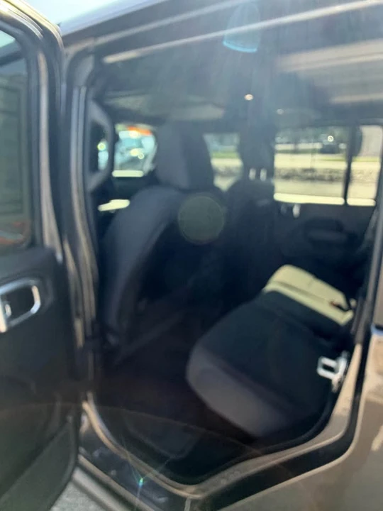 2024 Jeep JT Gladiator - Image 6 of 10