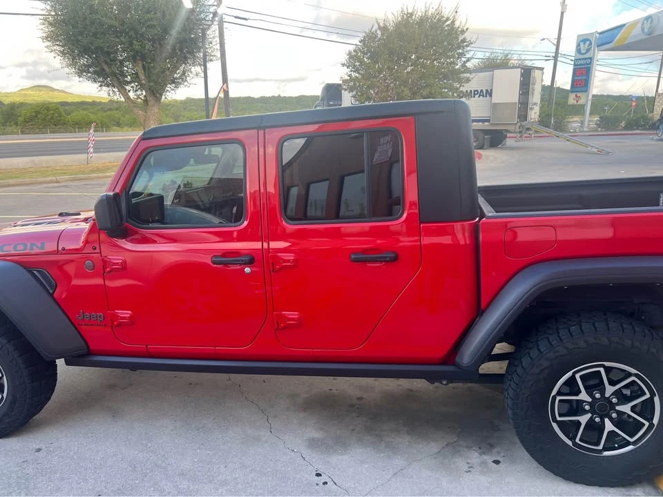2024 Jeep JT Gladiator - Image 5 of 14
