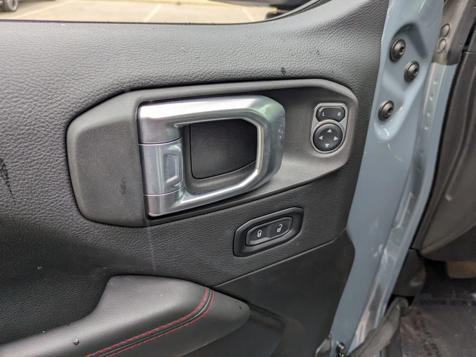 2024 Jeep JT Gladiator - Image 16 of 21