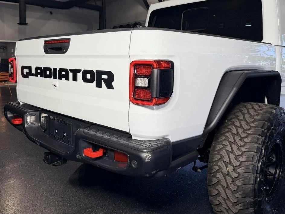 2024 Jeep JT Gladiator - Image 16 of 31