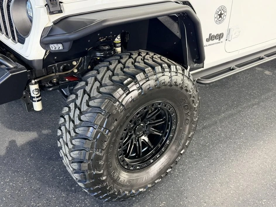 2024 Jeep JT Gladiator - Image 7 of 31