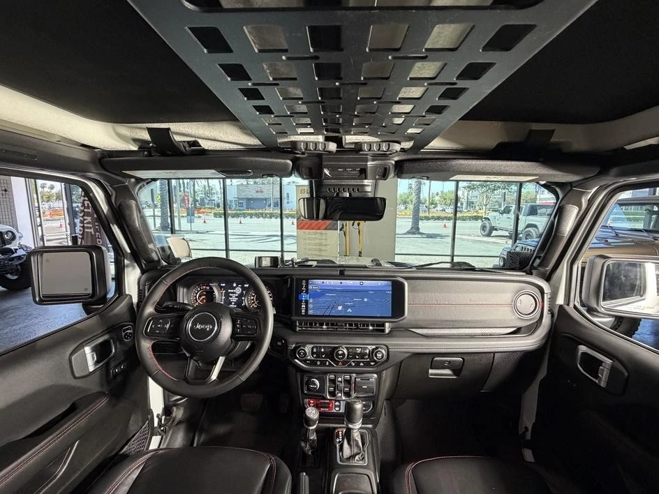 2024 Jeep JT Gladiator - Image 24 of 31