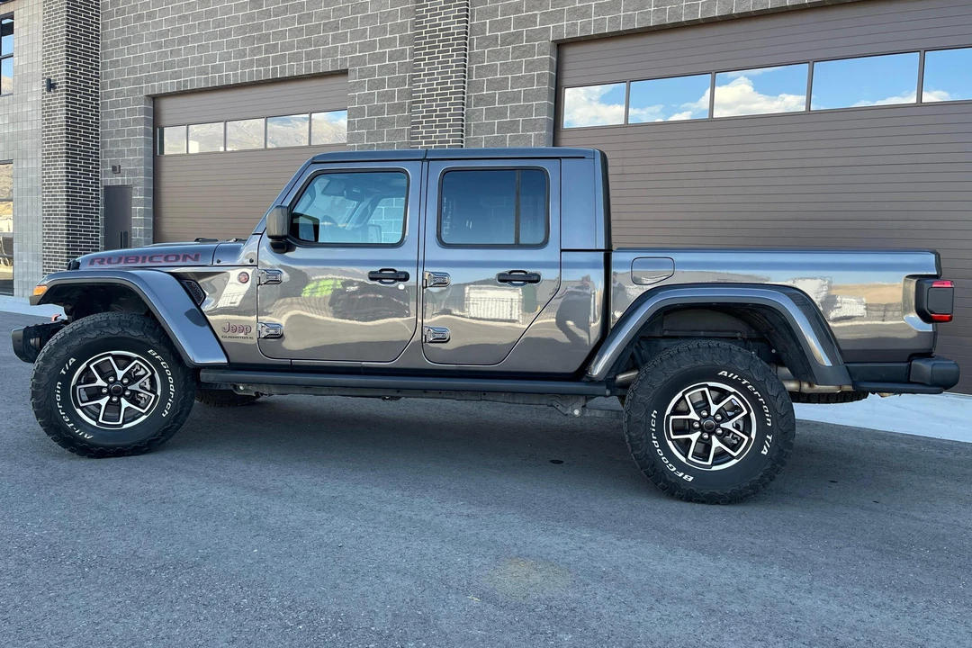 2024 Jeep JT Gladiator - Image 3 of 31