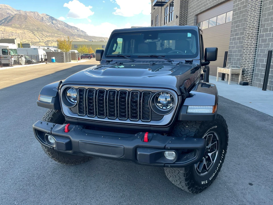 2024 Jeep JT Gladiator - Image 7 of 31