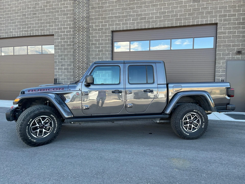 2024 Jeep JT Gladiator - Image 12 of 31