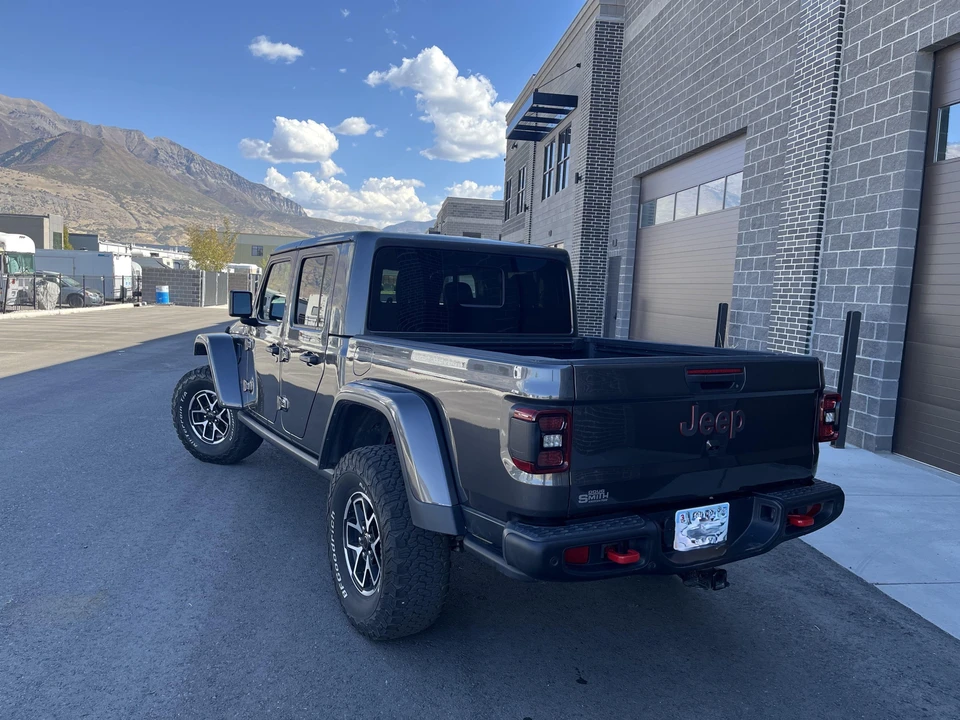 2024 Jeep JT Gladiator - Image 16 of 31
