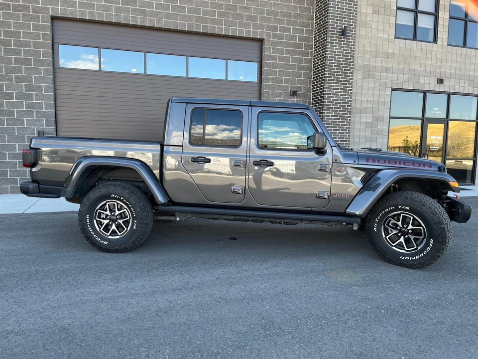 2024 Jeep JT Gladiator - Image 21 of 31