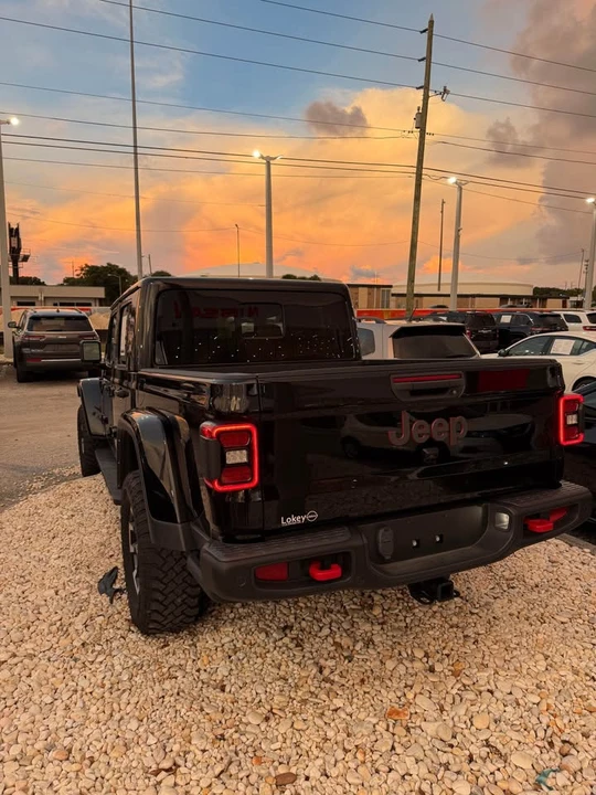 2024 Jeep JT Gladiator - Image 4 of 10