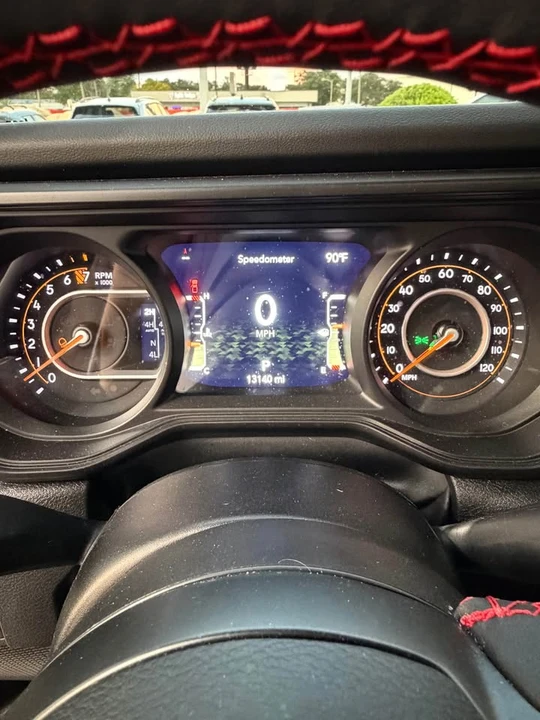 2024 Jeep JT Gladiator - Image 9 of 10