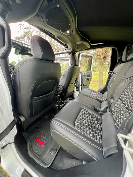 2024 Jeep JT Gladiator - Image 10 of 20