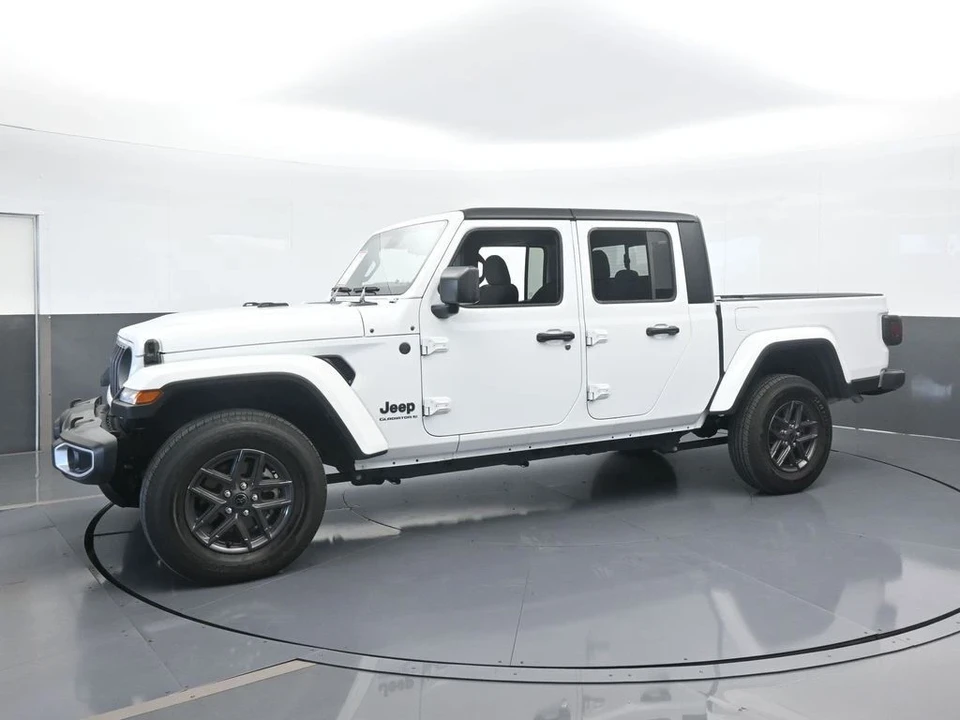 2024 Jeep JT Gladiator - Image 2 of 12