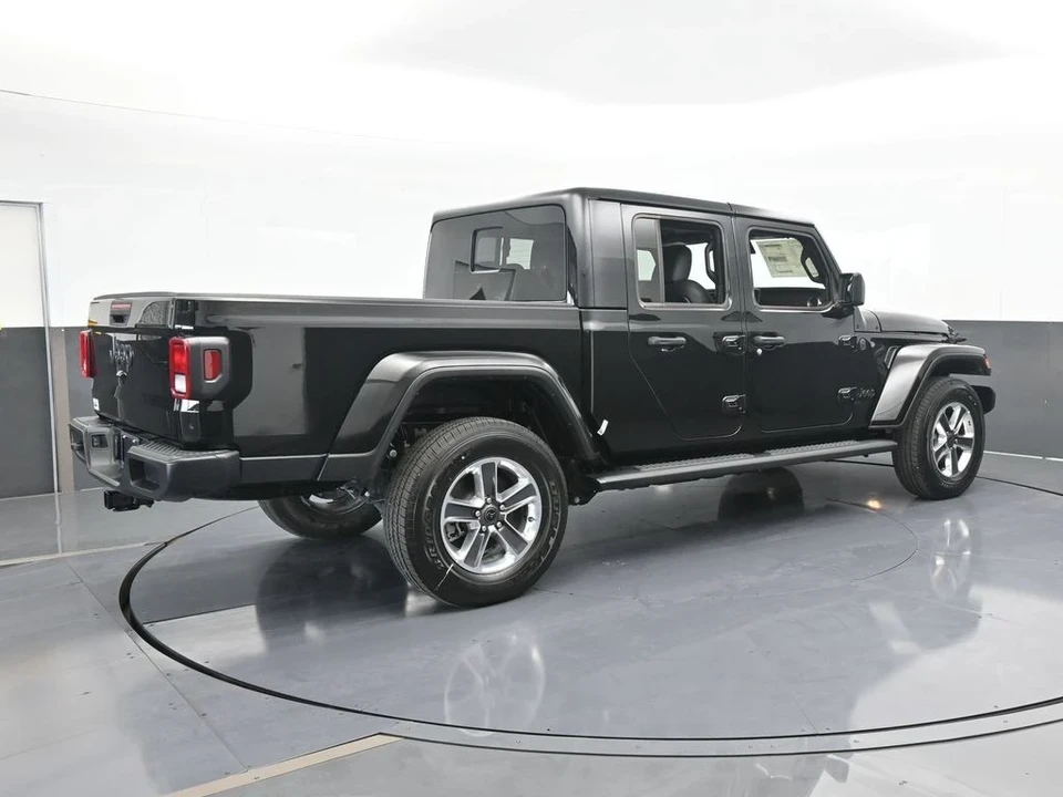 2024 Jeep JT Gladiator - Image 6 of 12