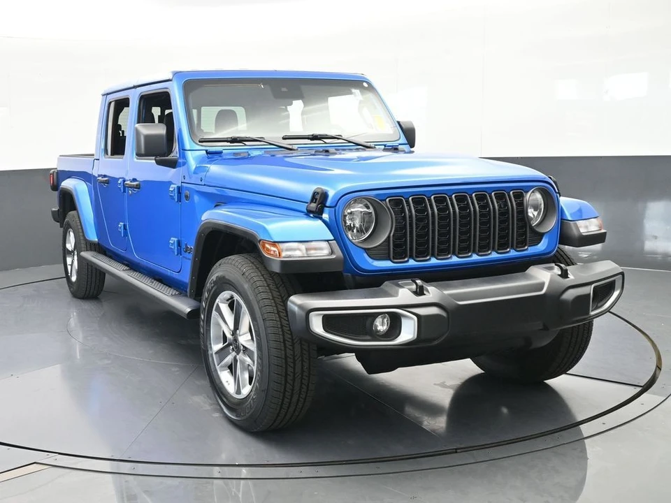 2024 Jeep JT Gladiator - Image 9 of 21