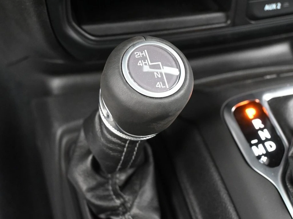 2024 Jeep JT Gladiator - Image 20 of 21