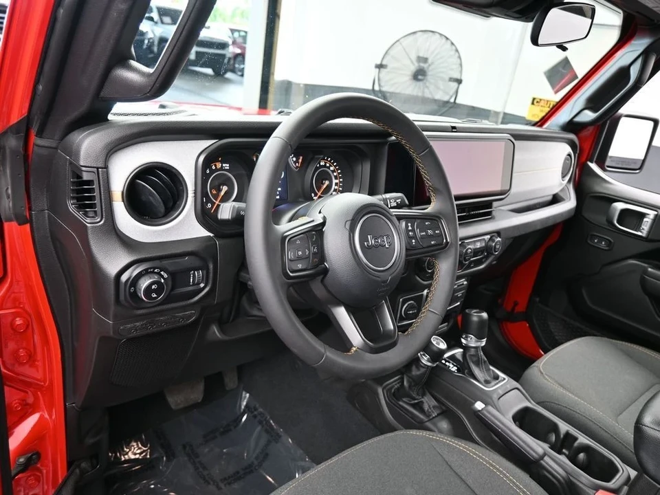 2024 Jeep JT Gladiator - Image 10 of 12