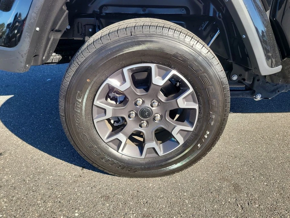 2024 Jeep JT Gladiator - Image 5 of 12