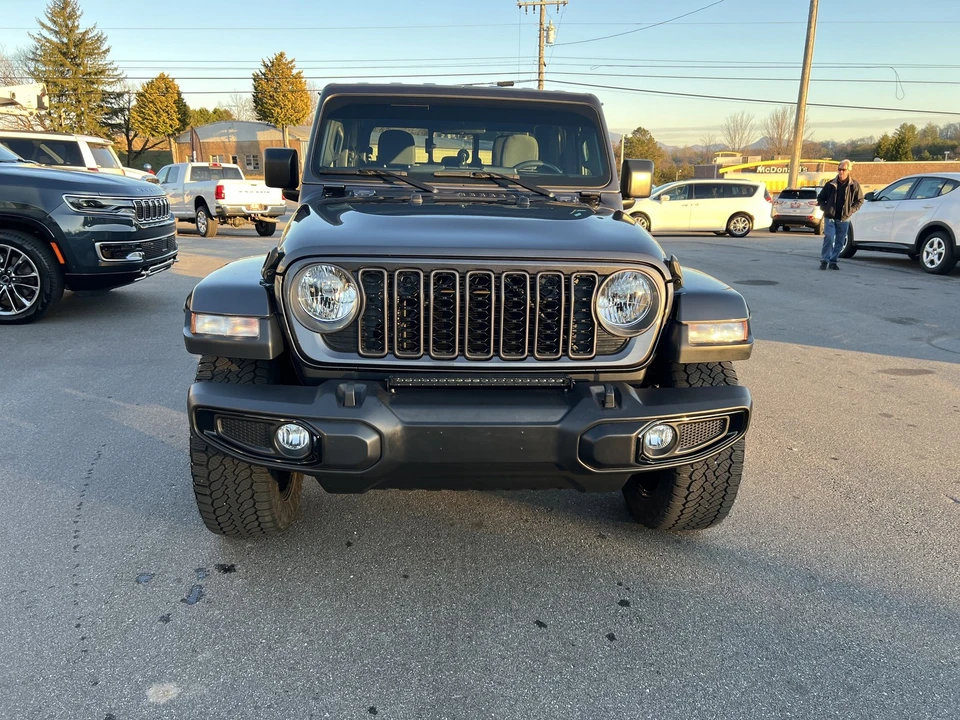 2024 Jeep JT Gladiator - Image 5 of 12