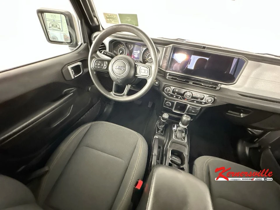 2024 Jeep JT Gladiator - Image 9 of 24