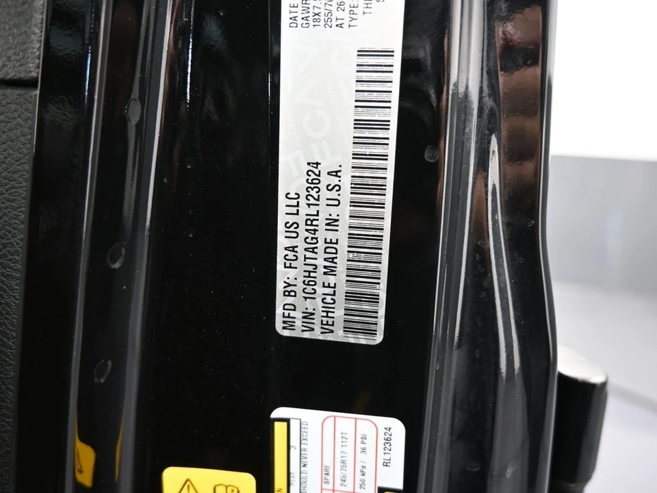 2024 Jeep JT Gladiator - Image 16 of 21