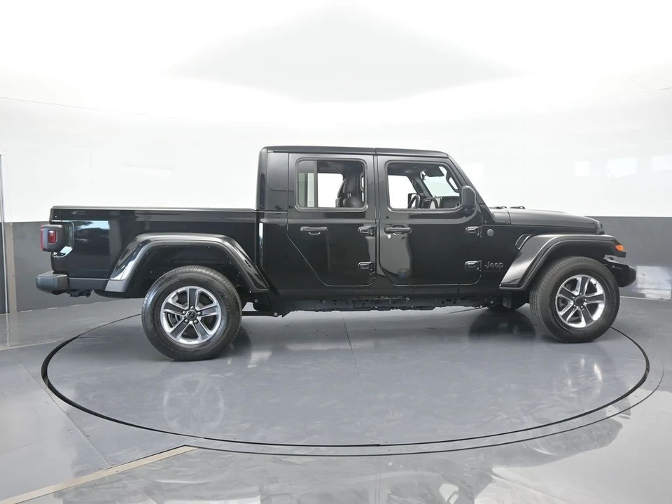 2024 Jeep JT Gladiator - Image 7 of 21