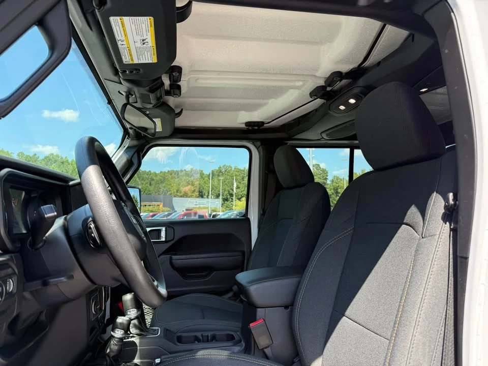 2024 Jeep JT Gladiator - Image 13 of 20