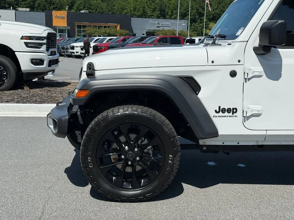 2024 Jeep JT Gladiator - Image 9 of 20