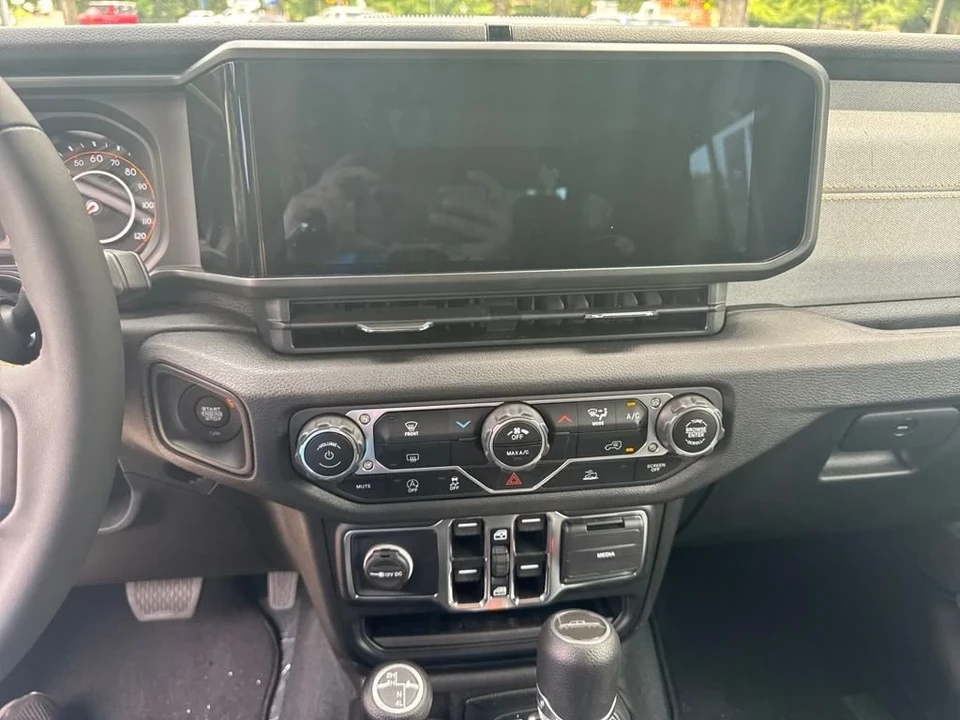 2024 Jeep JT Gladiator - Image 12 of 12