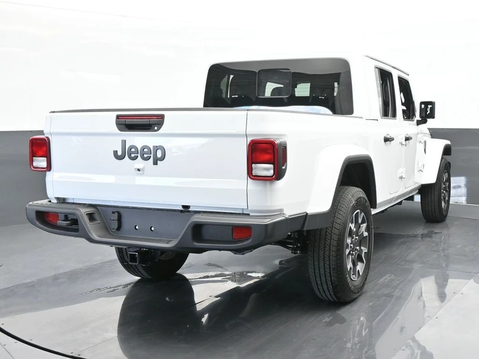 2024 Jeep JT Gladiator - Image 5 of 12