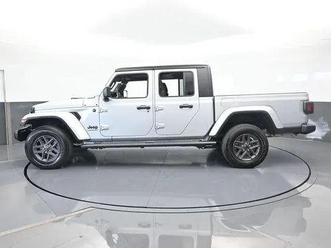 2024 Jeep JT Gladiator - Image 3 of 12