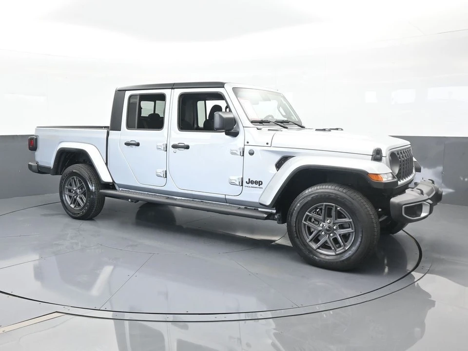 2024 Jeep JT Gladiator - Image 8 of 12