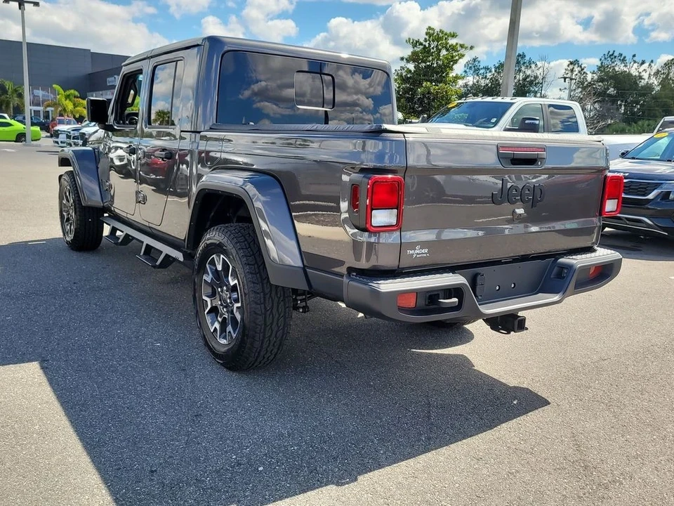 2024 Jeep JT Gladiator - Image 3 of 12