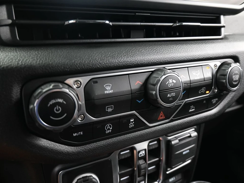 2024 Jeep JT Gladiator - Image 20 of 21