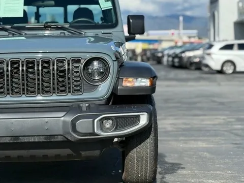 2024 Jeep JT Gladiator - Image 4 of 12