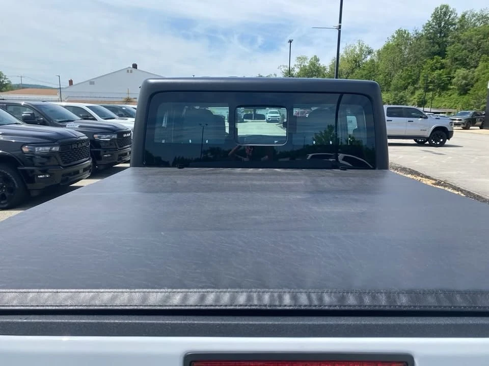 2024 Jeep JT Gladiator - Image 12 of 19