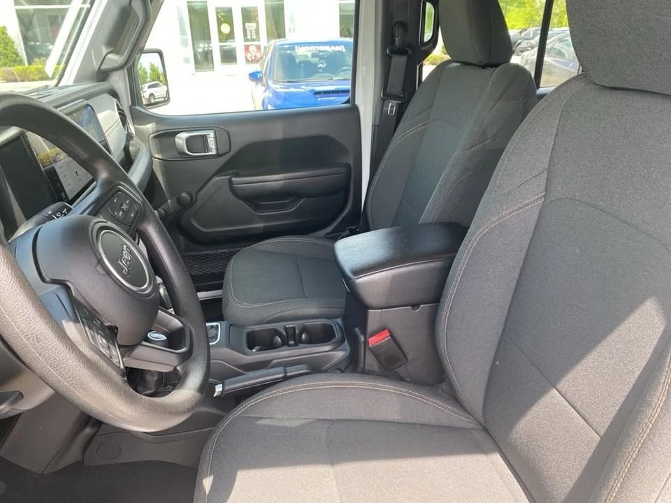 2024 Jeep JT Gladiator - Image 16 of 19