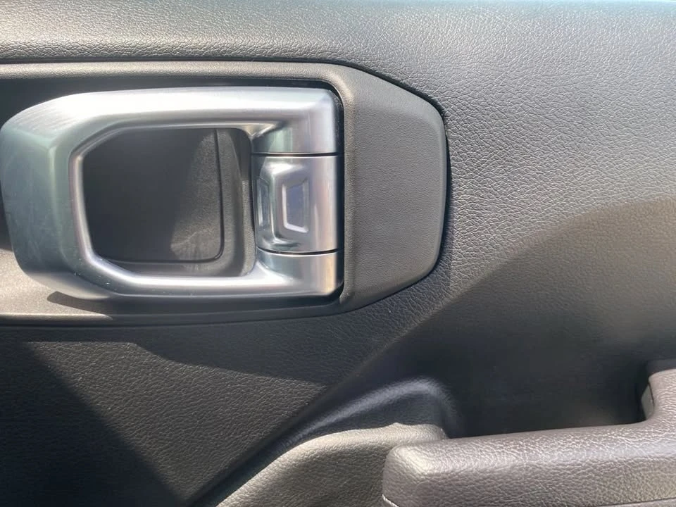 2024 Jeep JT Gladiator - Image 10 of 19