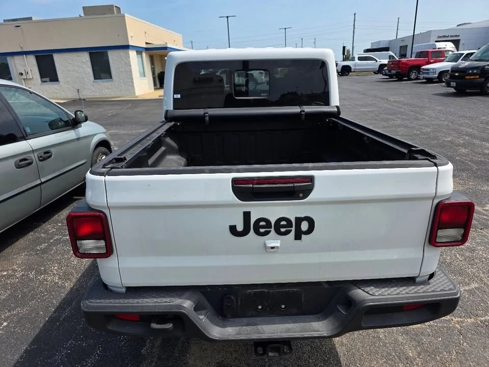 2024 Jeep JT Gladiator - Image 4 of 5