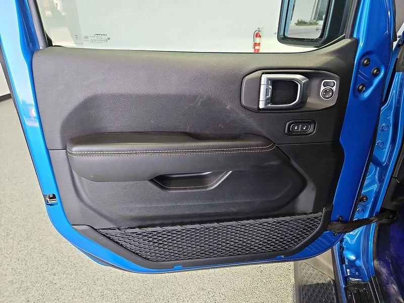 2024 Jeep JT Gladiator - Image 14 of 18