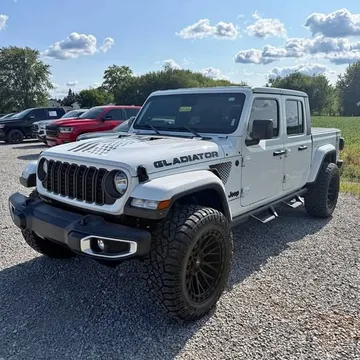 2024 Jeep Gladiator Sport Altitude Pickup 4D 5 ft